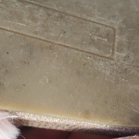 Tahari Slides Size 1 - Picture 4 of 5